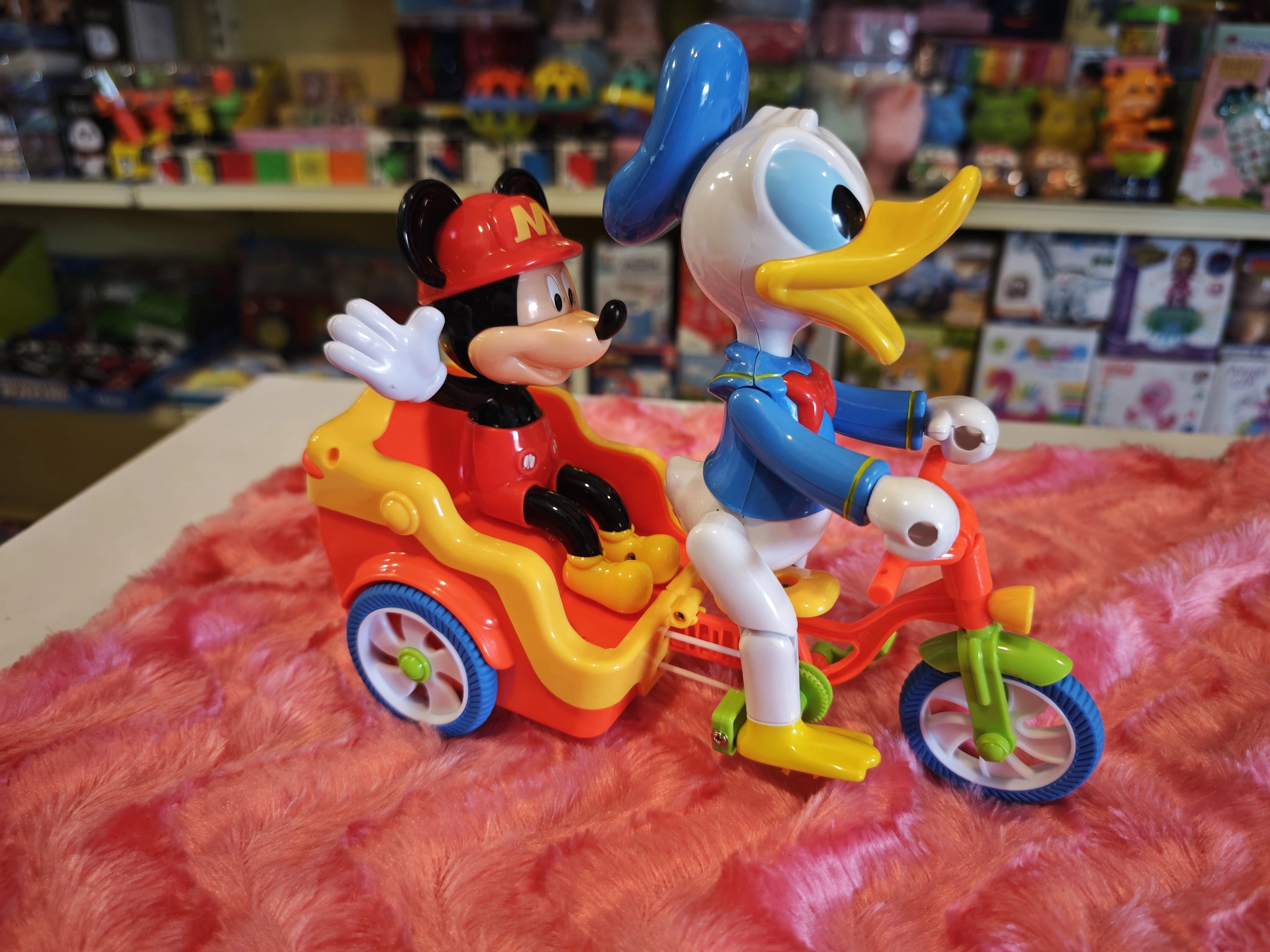 ladoo gopal & sons Electric Tricycle serles Toys