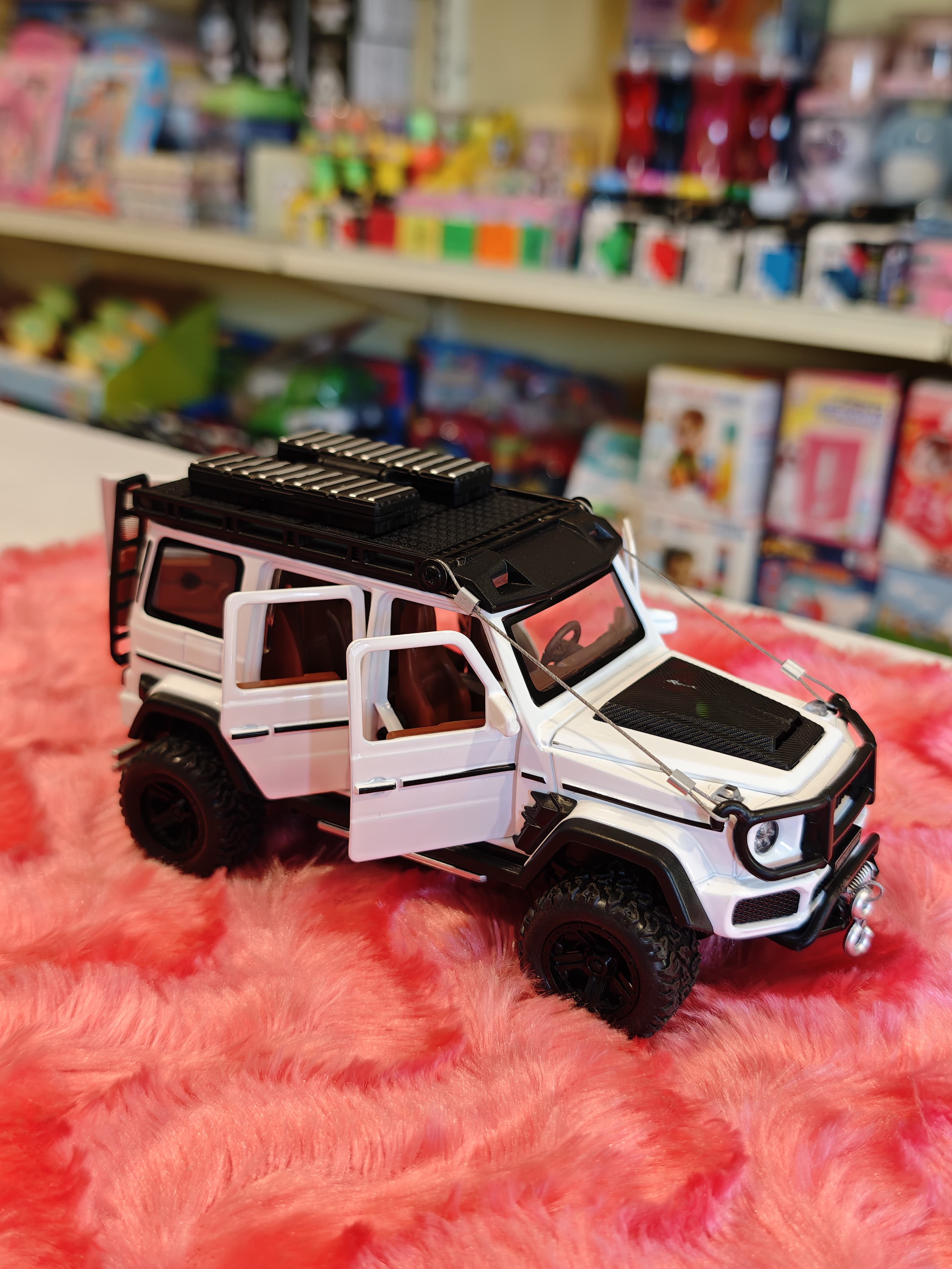 Die - Cast Model Mercedes - Benz